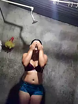 Snapshot of Violethroos chatting on 20, 9, 2025 Violethroos online show from 20, 9, 2025