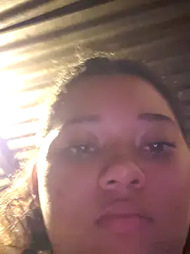 Snapshot of Violethroos chatting on 2, 11, 2025 Violethroos online show from 2, 11, 2025