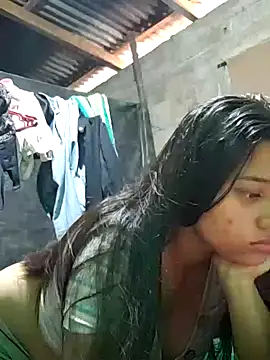 Snapshot of Violethroos chatting on 8, 11, 2025 Violethroos online show from 8, 11, 2025