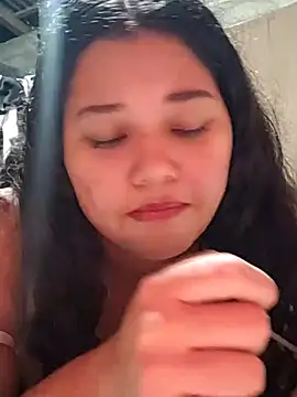 Snapshot of Violethroos chatting on 30, 11, 2025 Violethroos online show from 30, 11, 2025