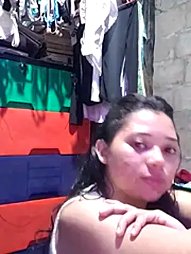 Snapshot of Violethroos chatting on 4, 12, 2025 Violethroos online show from 4, 12, 2025