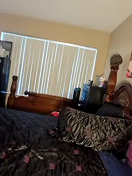 Snapshot of Anna-May97 chatting on 3, 12, 2025 Anna-May97 online show from 3, 12, 2025