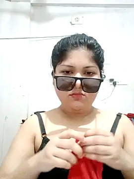 Snapshot of Nusrat-N chatting on 22, 9, 2025 Nusrat-N online show from 22, 9, 2025