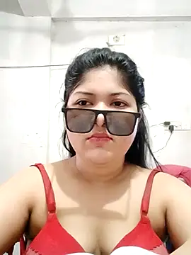 Snapshot of Nusrat-N chatting on 28, 9, 2025 Nusrat-N online show from 28, 9, 2025