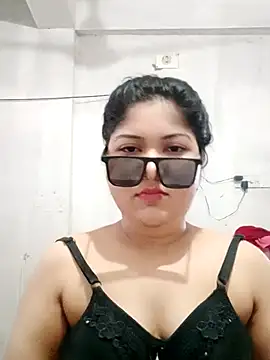 Snapshot of Nusrat-N chatting on 29, 9, 2025 Nusrat-N online show from 29, 9, 2025