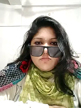 Snapshot of Nusrat-N chatting on 4, 12, 2025 Nusrat-N online show from 4, 12, 2025