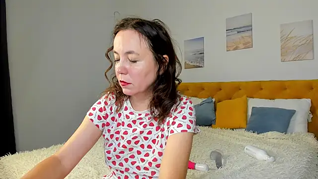 Snapshot of Kira_Adler chatting on 12, 10, 2025 Kira Adler online show from 12, 10, 2025