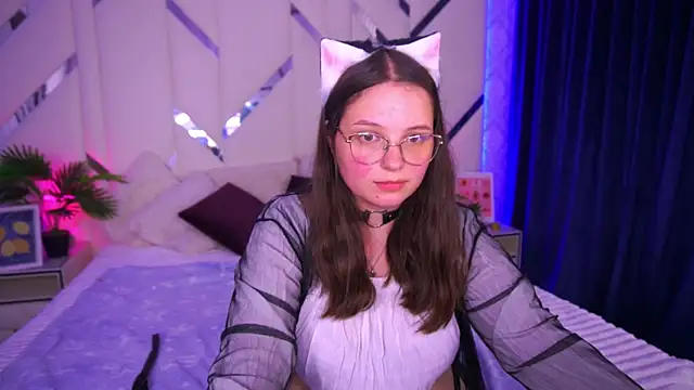 Snapshot of SophieDreamss chatting on 14, 9, 2025 SophieDreamss online show from 14, 9, 2025