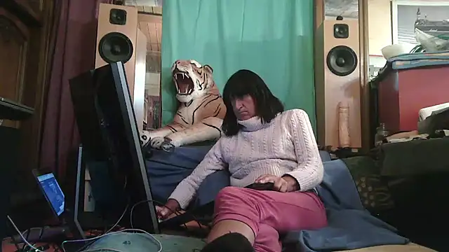 Snapshot of SissiDomination chatting on 14, 9, 2025 SissiDomination online show from 14, 9, 2025