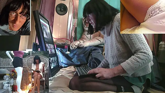 Snapshot of SissiDomination chatting on 3, 12, 2025 SissiDomination online show from 3, 12, 2025