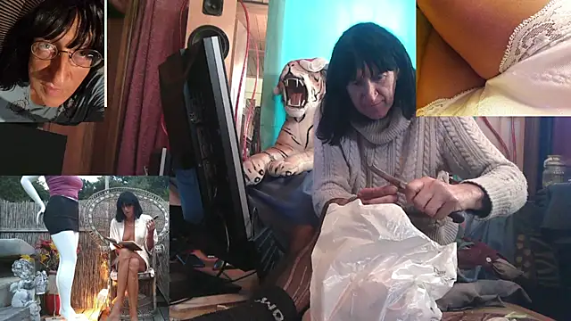 Snapshot of SissiDomination chatting on 18, 12, 2025 SissiDomination online show from 18, 12, 2025