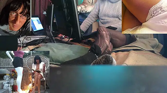 Snapshot of SissiDomination chatting on 21, 12, 2025 SissiDomination online show from 21, 12, 2025