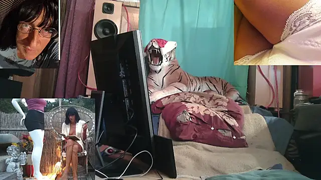 Snapshot of SissiDomination chatting on 10, 1, 2026 SissiDomination online show from 10, 1, 2026