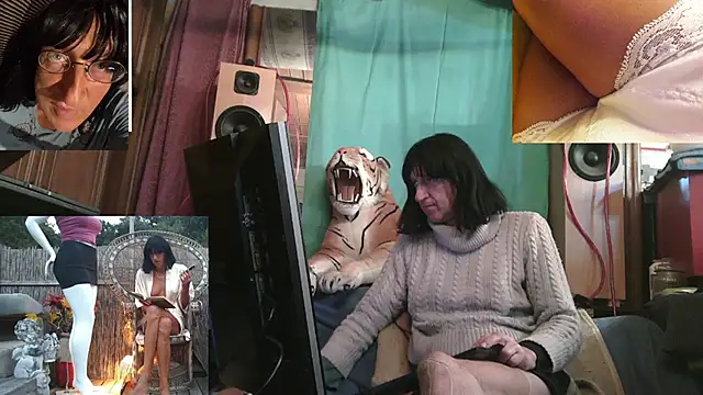 Snapshot of SissiDomination chatting on 8, 2, 2026 SissiDomination online show from 8, 2, 2026