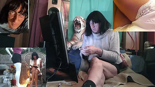 Snapshot of SissiDomination chatting on 14, 2, 2026 SissiDomination online show from 14, 2, 2026