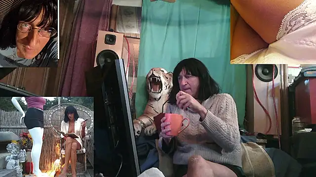 Snapshot of SissiDomination chatting on 15, 2, 2026 SissiDomination online show from 15, 2, 2026