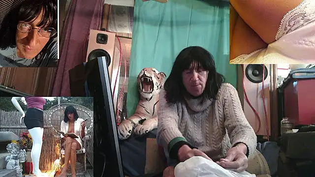 Snapshot of SissiDomination chatting on 18, 2, 2026 SissiDomination online show from 18, 2, 2026