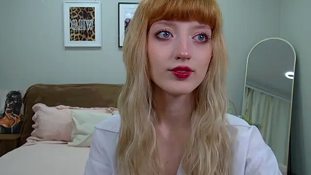 MistyMarlo online show from 16, 4, 2026