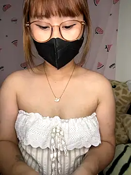 Snapshot of Meowyeuk6 chatting on 14, 11, 2025 Meowyeuk6 online show from 14, 11, 2025