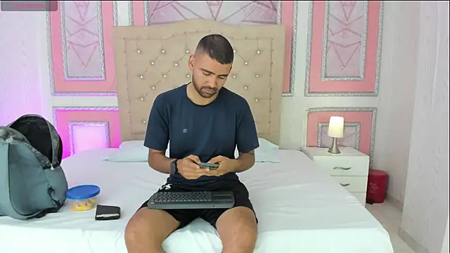 Snapshot of magnus_serket chatting on 28, 5, 2026 magnus serket online show from 28, 5, 2026