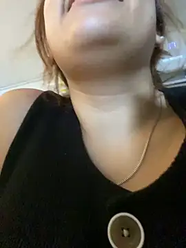 Snapshot of MacarenaRosse chatting on 19, 9, 2025 MacarenaRosse online show from 19, 9, 2025