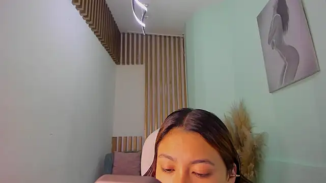 Snapshot of MacarenaRosse chatting on 28, 9, 2025 MacarenaRosse online show from 28, 9, 2025