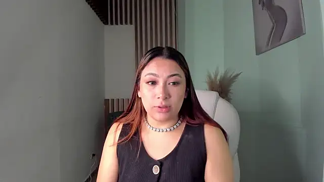 Snapshot of MacarenaRosse chatting on 9, 10, 2025 MacarenaRosse online show from 9, 10, 2025