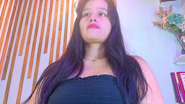 Snapshot of Jennifer_Vega1 chatting on 10, 10, 2025 Jennifer Vega1 online show from 10, 10, 2025