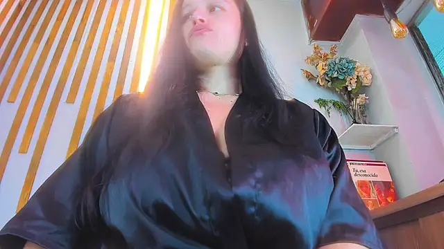 Snapshot of Jennifer_Vega1 chatting on 24, 10, 2025 Jennifer Vega1 online show from 24, 10, 2025