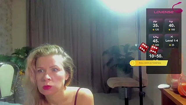 Snapshot of Julia_Giulia chatting on 12, 1, 2026 Julia Giulia online show from 12, 1, 2026