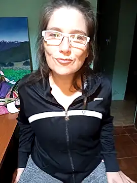 Snapshot of Merida2276 chatting on 8, 10, 2025 Merida2276 online show from 8, 10, 2025