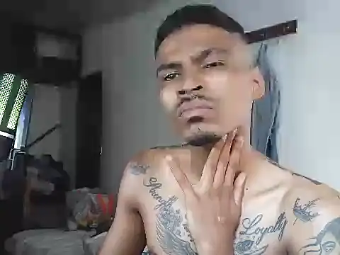 Snapshot of Lokitocrazy19 chatting on 19, 12, 2025 Lokitocrazy19 online show from 19, 12, 2025