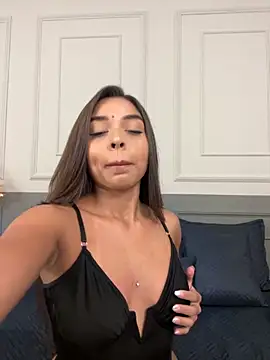Snapshot of AnnyVega_ chatting on 11, 10, 2025 AnnyVega online show from 11, 10, 2025