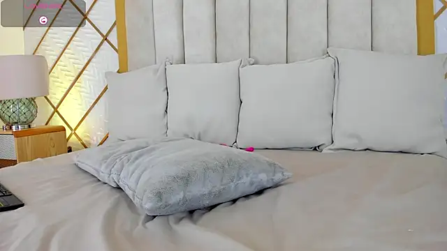 cocoamore online show from 9, 1, 2026