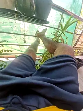 Snapshot of YoursThickDick chatting on 24, 4, 2026 YoursThickDick online show from 24, 4, 2026