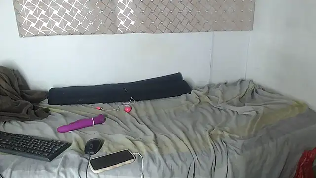 BustyBooty699 online show from 18, 6, 2026