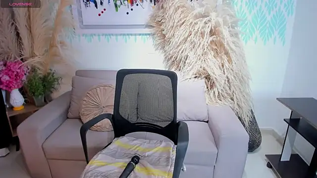 SofiaRivera1 online show from 26, 5, 2026