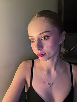 BabyAnais online show from 9, 11, 2025