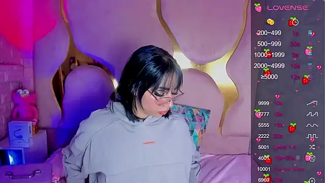 Niina Sissy online show from 25, 2, 2026