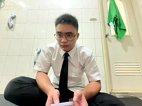 Snapshot of greenteazhang chatting on 24, 11, 2025 greenteazhang online show from 24, 11, 2025