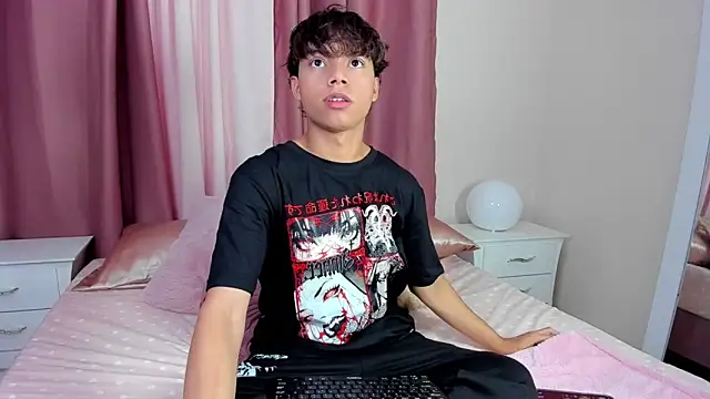 Snapshot of Honeymoon_sariel chatting on 24, 11, 2025 Honeymoon sariel online show from 24, 11, 2025