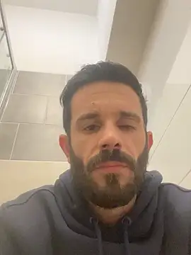 lolo7121 online show from 17, 3, 2026