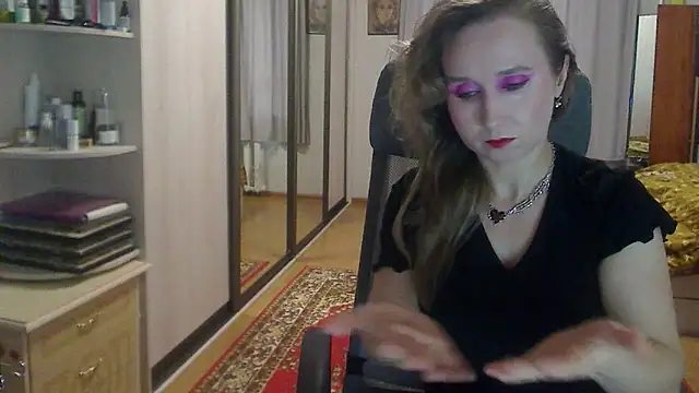 ClassyInna online show from 9, 9, 2025