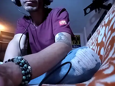 Snapshot of githot chatting on 19, 11, 2025 githot online show from 19, 11, 2025