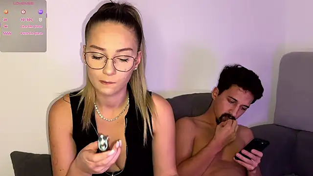 Snapshot of ScarlettSmithX chatting on 2, 11, 2025 ScarlettSmithX online show from 2, 11, 2025