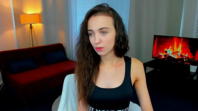 Snapshot of EllaSteele chatting on 7, 10, 2025 EllaSteele online show from 7, 10, 2025