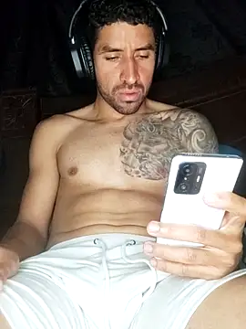 Snapshot of Alexsexygamer chatting on 2, 4, 2026 Alexsexygamer online show from 2, 4, 2026