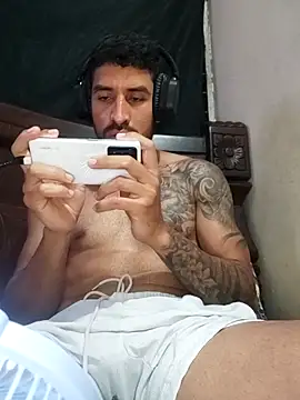 Snapshot of Alexsexygamer chatting on 7, 4, 2026 Alexsexygamer online show from 7, 4, 2026