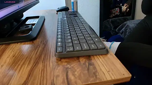 Terraelowen online show from 4, 12, 2025