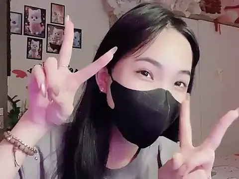 keelinnn19 online show from 17, 10, 2025